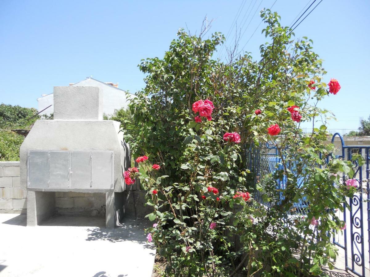 Guest House "Tania" Ahtopol Luaran gambar